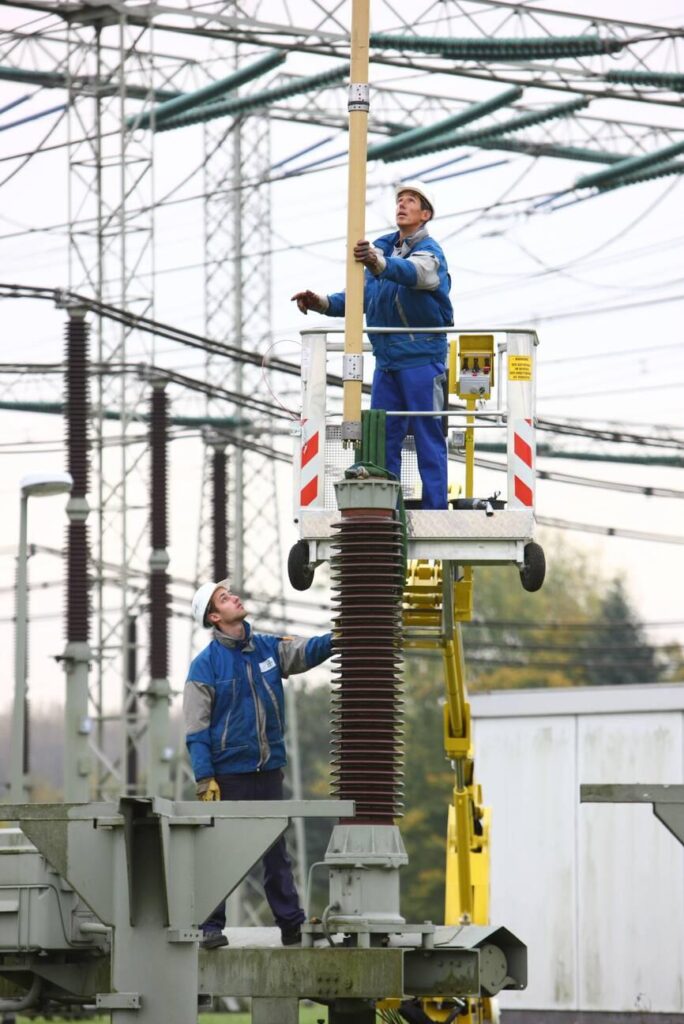 operation and maintenance service in power sector